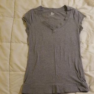 Grey t-shirt